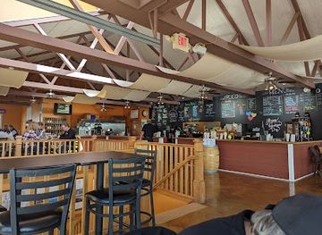 illinois/great-river-road/bar/grafton-winery-brewhaus