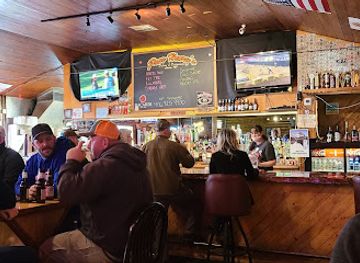 montana/eastern-montana/bar/poor-henry-s-bar
