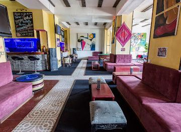 madagascar/analamanga/bar/le-point-d-exclamation-lounge-bar