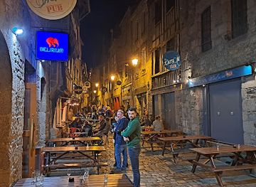 france/brittany-coast/bar/the-sherlock-holmes-pub