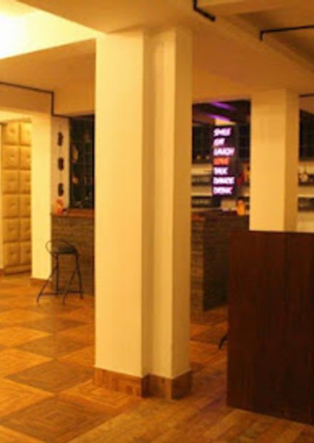 Basement Lounge & Bistro (Delam)
