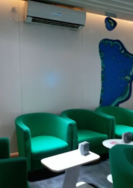 AAA - Lounge