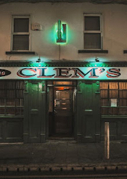 Clems Lounge