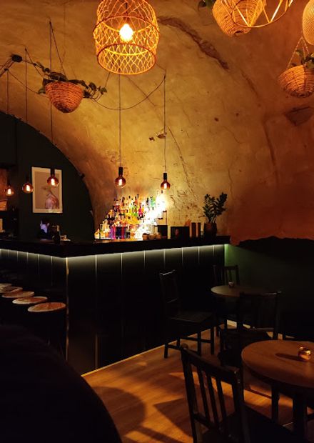 BAZAAR BAR