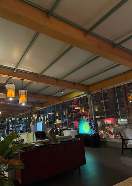 Upper Deck Lounge