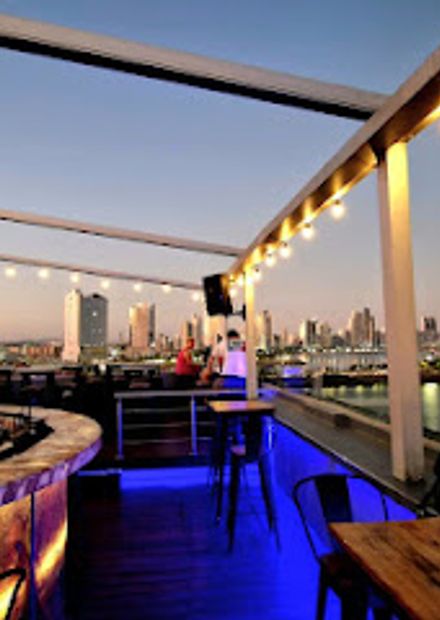 Sama Sky Lounge