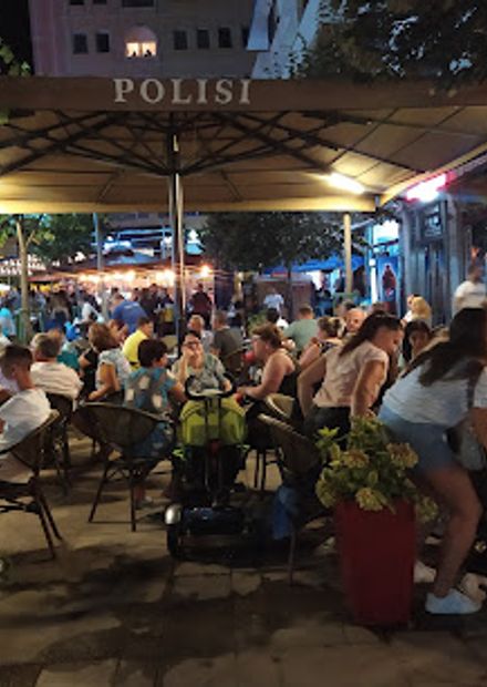 Bar Kafe Polisi