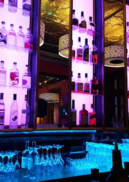 Opera Bar & Grill