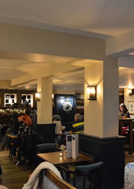 Fox & Hounds