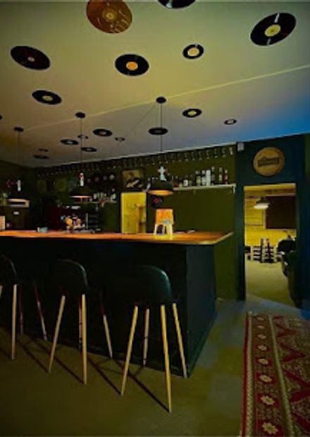 RocknRolla Pub