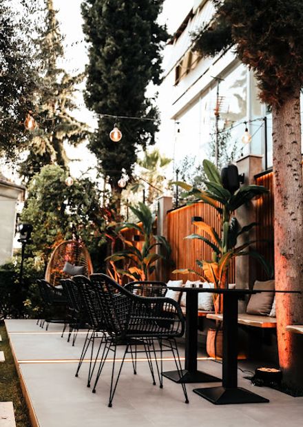 LAMBU Lounge