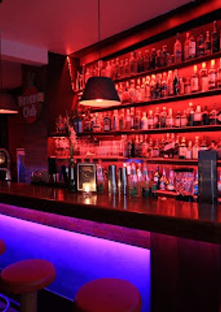 Cubanitos Bar