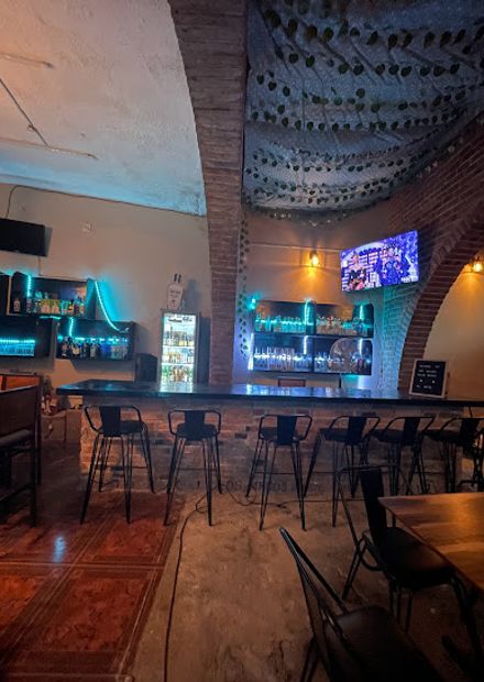 Los Arcos bar tequila