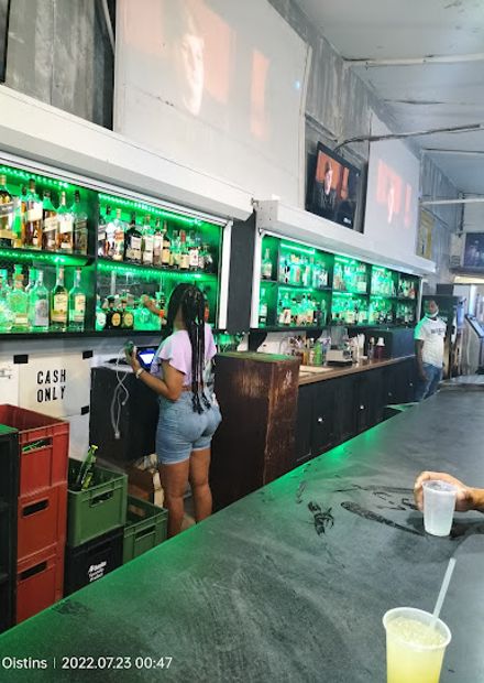 Hal's Carpark Bar