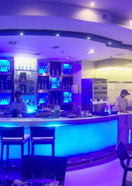 Blu Bar & Grill