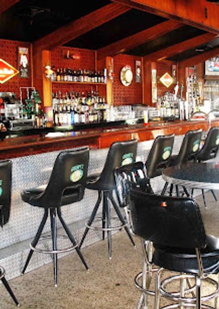Grumpy's Bar