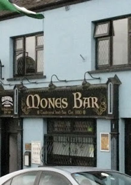 Mones Bar
