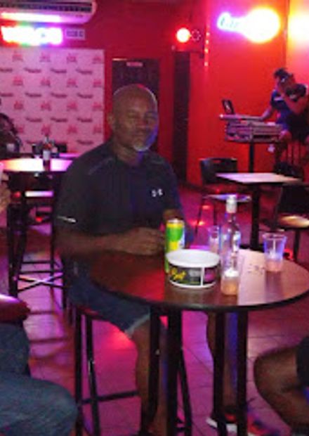Cap’s Bar