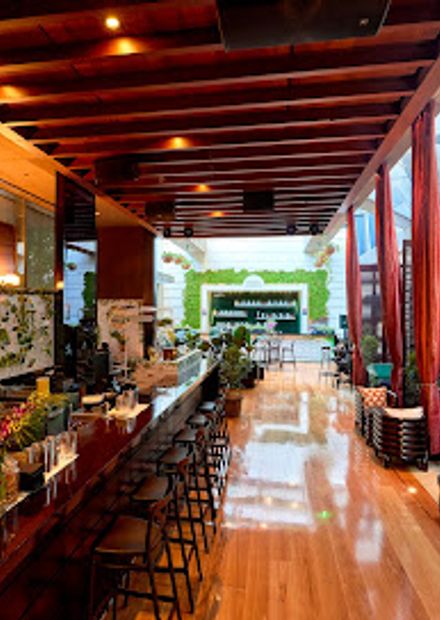 Zeta Bar