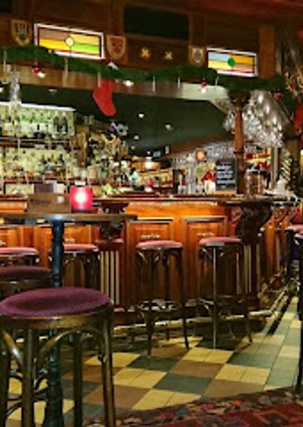 The Horse & Hound