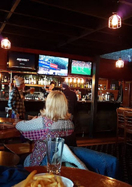 Brumby Bar & Grill