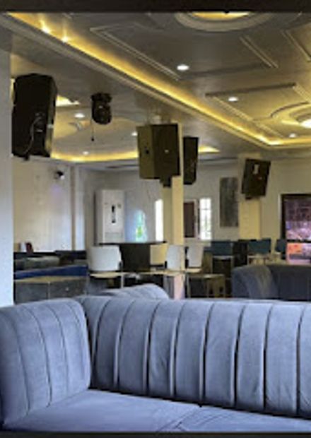 Ham's lounge