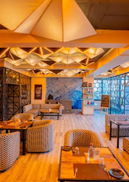 Pentagon Bar & Kitchen