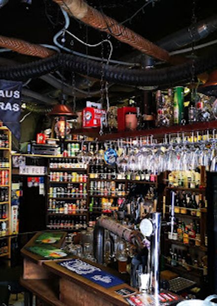 Nisha craft beer bar