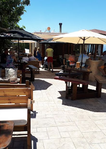 Cliffs Cafe Bar