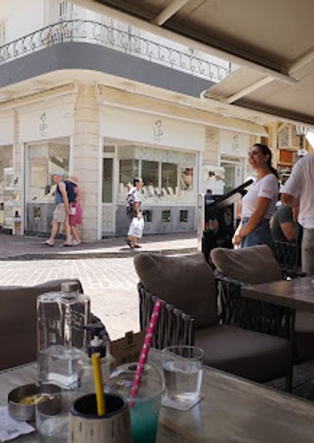 Cul de Sac - Cafe - Bar - Restaurant