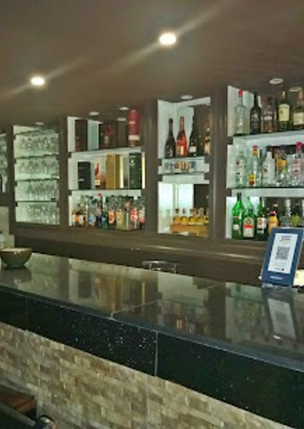 Kool Breeze Bar