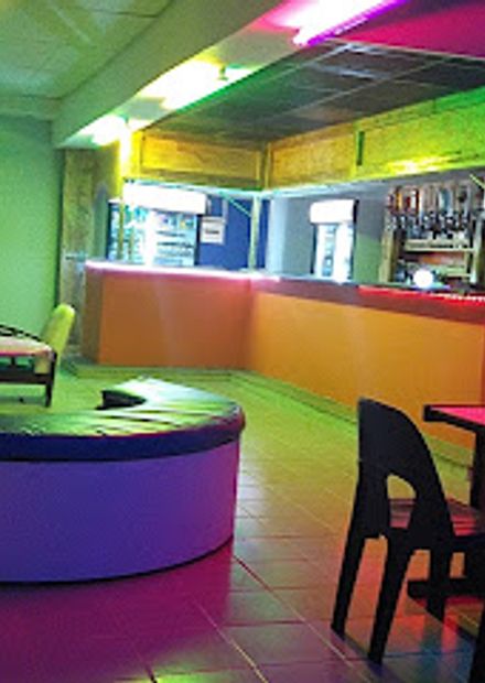 Ayeb Yeb Lounge