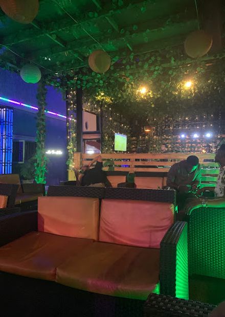 Barz Bar & Grills