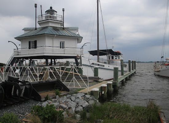 maryland/chesapeake-bay-maritime-museum/bar/1879-hooper-strait-lighthouse-cbmm