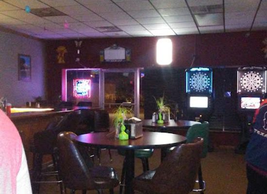 wisconsin/racine/bar/two-sheets-to-the-wind-pub