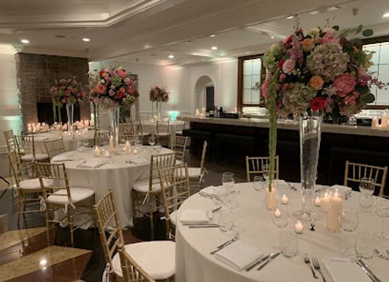 connecticut/fairfield-county/bar/townhouse