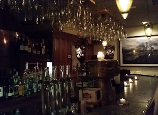 vermont/lake-champlain/bar/blue-cat-steak-and-wine-bar