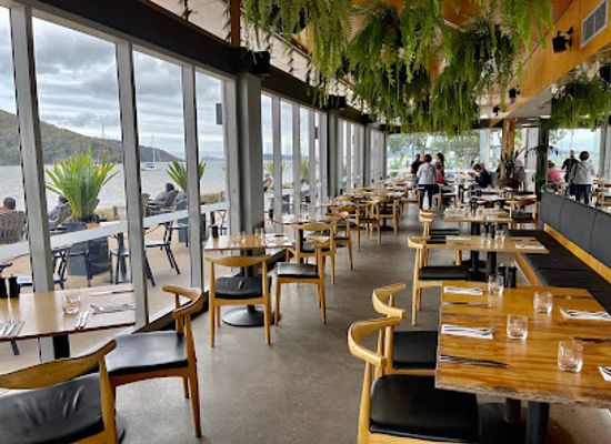 australia/central-coast/bar/the-box-on-the-water
