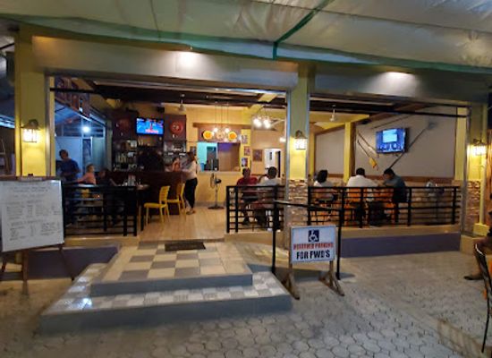philippines/legazpi/embarcadero-de-legazpi/bar/buq-tides-sports-grill-resto