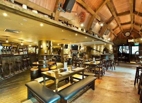singapore/novena/bar/muddy-murphy-s-irish-pub