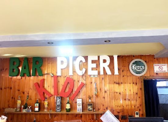 albania/patos/bar/pizza-kidi