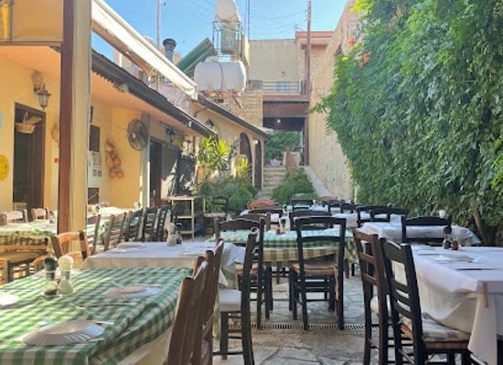 cyprus/pissouri/bar/hideaway-restaurant