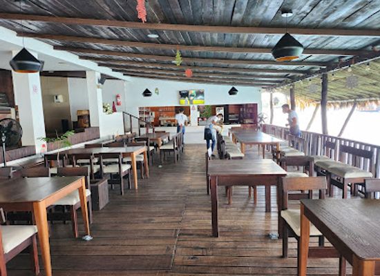guatemala/flores/bar/restaurante-raices
