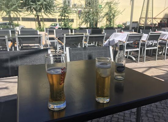 portugal/lisbon/baixa/bar/gin66