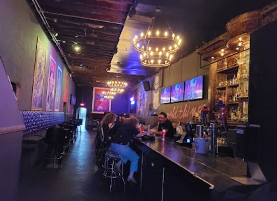 texas/el-paso/downtown-el-paso/bar/mona-bar-of-modern-art