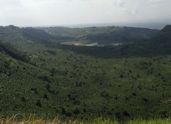 uganda/queen-elizabeth-national-park/bar/n