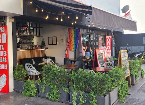 peru/north-coast/bar/open-deck-cocktail-lounge