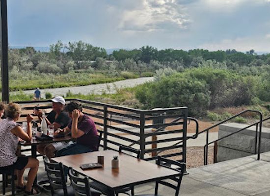 colorado/uncompahgre-plateau/bar/shelter-distilling