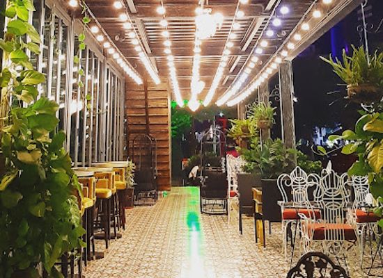 vietnam/mekong-delta/bar/marina-restaurant-club-coffee