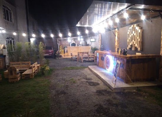 ecuador/chimborazo-region/bar/beer-garden-chotos-bar